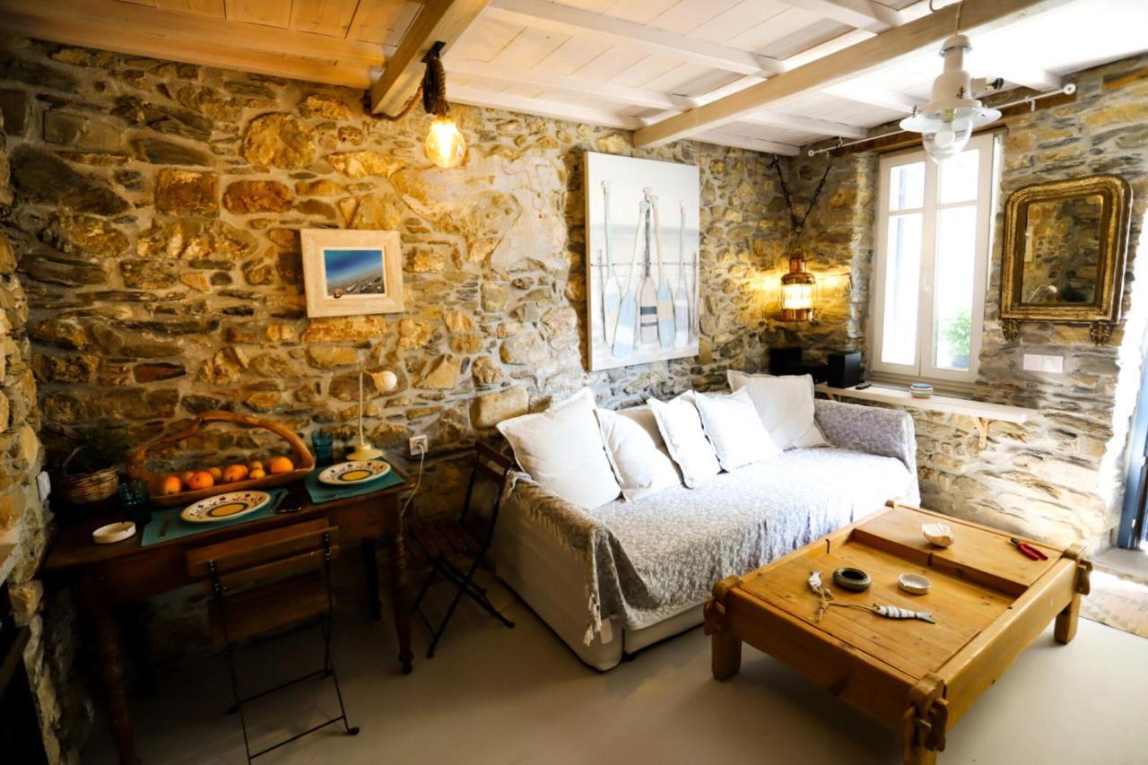 Villea Seaview Apartments Скопелос Екстериор снимка